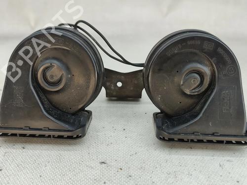 horn-jaguar-xf-i-x250-2008-2009-2010-2011-2012-2013-2014-2015-33757043 main image