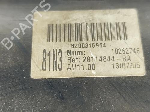 Fuse box RENAULT ESPACE IV (JK0/1_) 3.0 dCi (JK0J, JK0V) | BP33758221E1  - Image 5