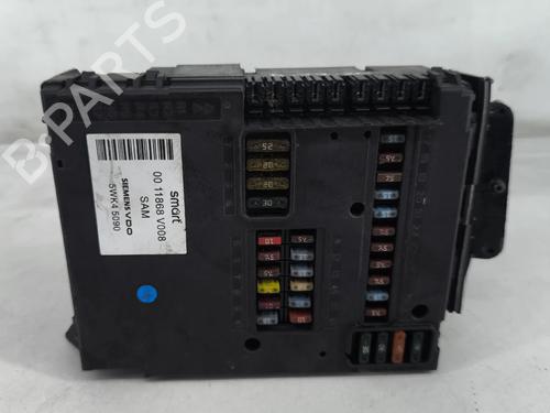 Used Fuse box Fuse box SMART FORTWO Coupe (450) 0.7 (450.352, 450.332) (61 hp) 33857894 33857894