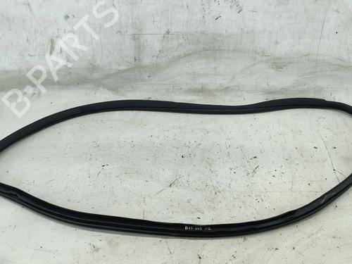 Used Rubber door seal Rubber door seal MERCEDES-BENZ E-CLASS T-Model (S213) E 200 d (213.213) (150 hp) 33930670 33930670