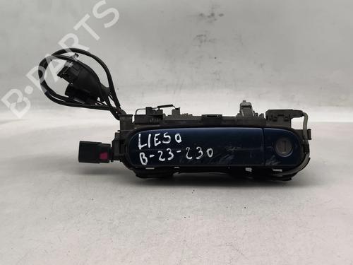 front-left-exterior-door-handle-audi-a4-b5-avant-8d5-1994-1995-1996-1997-1998-1999-2000-2001-2002-33934572 main image