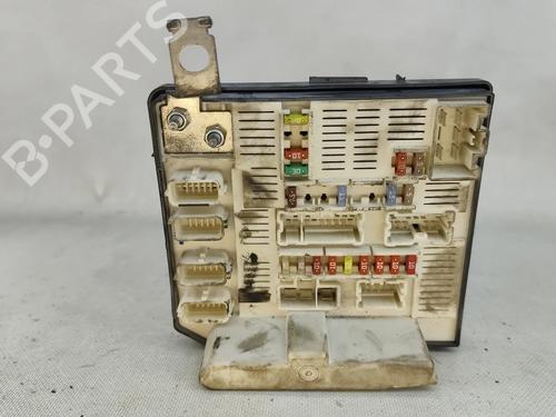 Used Fuse box Fuse box 33888613 33888613