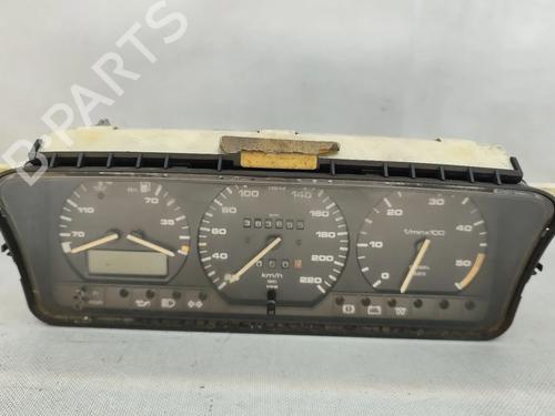 Used Instrument cluster Instrument cluster VW PASSAT B3/B4 Variant (3A5, 35I) 1.6 TD (80 hp) 33888683 33888683