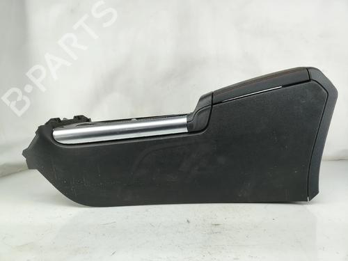 Used Middle console Middle console MERCEDES-BENZ GLA (H247) GLA 200 d (247.712) (150 hp) 33891833 33891833