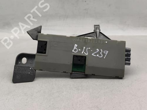 electronic-module-mercedes-benz-e-class-t-model-s211-2003-2004-2005-2006-2007-2008-2009-33944017 main image