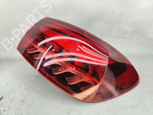 Used Right taillight Right taillight MERCEDES-BENZ GLA (H247) GLA 200 d (247.712) (150 hp) 33891945 33891945
