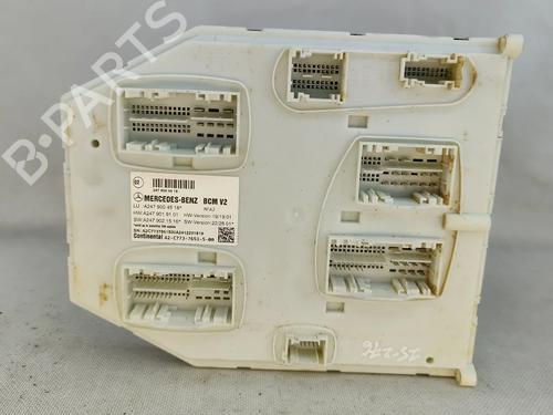 Used Fuse box Fuse box MERCEDES-BENZ GLA (H247) GLA 200 d (247.712) (150 hp) 33891951 33891951