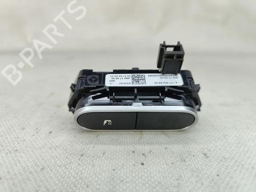 Used Switch Switch MERCEDES-BENZ GLA (H247) GLA 200 d (247.712) (150 hp) 33891978 33891978