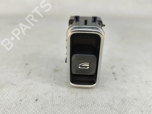 Used Right rear window switch Right rear window switch MERCEDES-BENZ GLA (H247) GLA 200 d (247.712) (150 hp) 33891980 33891980