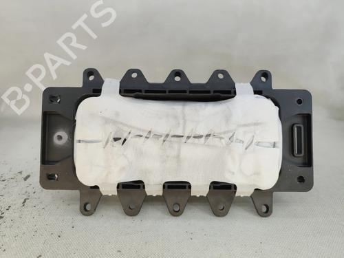 Used Passenger airbag Passenger airbag MERCEDES-BENZ GLA (H247) GLA 200 d (247.712) (150 hp) 33891986 33891986