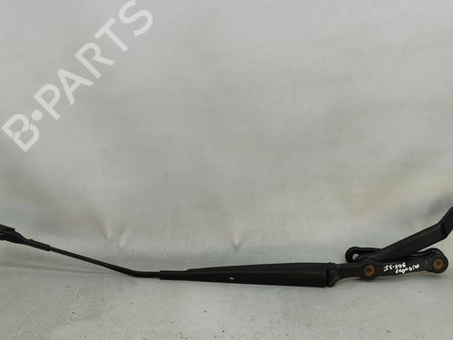 Used Front windshield wiper arm Front windshield wiper arm MERCEDES-BENZ GLA (H247) GLA 200 d (247.712) (150 hp) 33892032 33892032
