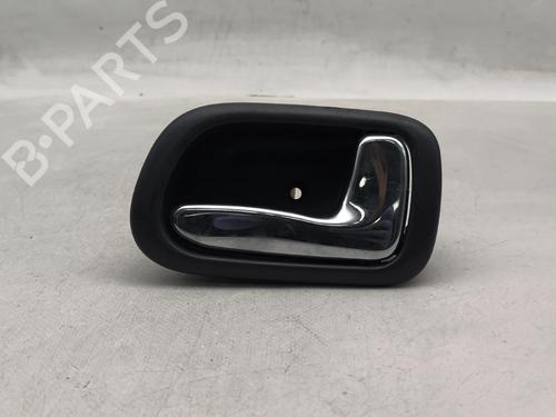 Used Front right interior door handle Front right interior door handle TOYOTA COROLLA (_E11_) 1.9 D (WZE110_, WZE110R) (69 hp) 33984289 33984289