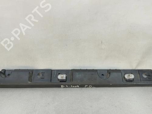 Used Front bumper bracket Front bumper bracket RENAULT ZOE (BFM_) ZOE (88 hp) 33965854 33965854