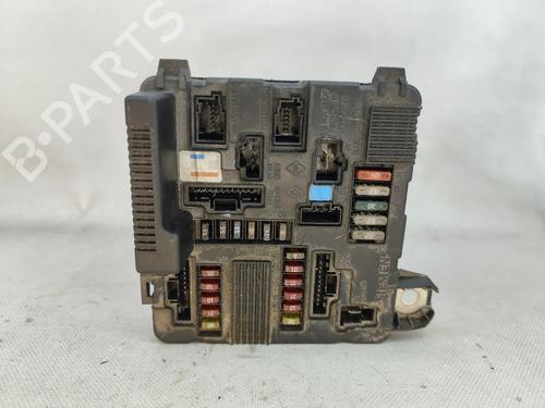 Used Fuse box Fuse box RENAULT MEGANE II Hatchback Van (KM0/2_) 1.5 dCi (82 hp) 33965964 33965964