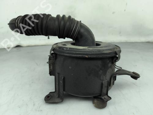 Used Air filter box Air filter box TOYOTA HILUX V Pickup (_N8_, _N9_, _N10_, _N11_) 2.4 D (LN85, LN90) (80 hp) 32990206 32990206