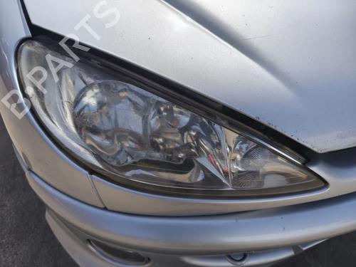 Used Right headlight Right headlight PEUGEOT 206 Hatchback (2A/C) 1.1 i (60 hp) 34125140 34125140