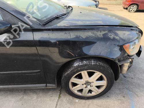 right-front-fenders-volvo-v50-545-2003-2004-2005-2006-2007-2008-2009-2010-2011-2012-34125155 main image