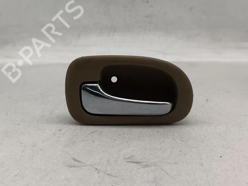 Used Front left interior door handle Front left interior door handle ROVER 400 II Hatchback (RT) 414 Si (103 hp) 34125147 34125147