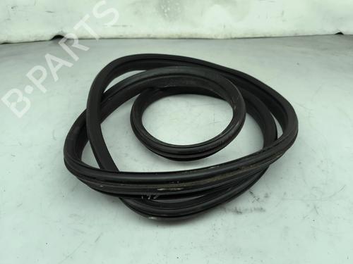 rubber-door-seal-toyota-aygo-_b4_-2014-33627399 main image