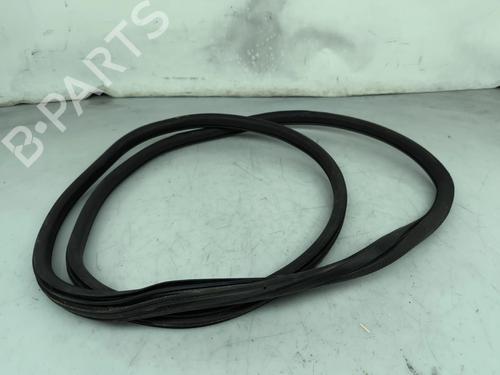 Gummiliste Gummiliste TOYOTA AYGO (_B4_) 1.0 (KGB40) (69 hp) 33627398 33627398