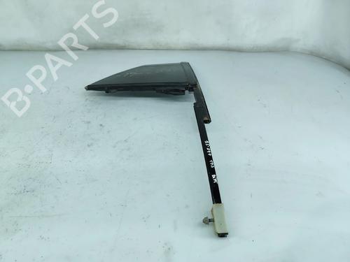 rear-right-door-window-mercedes-benz-cla-shooting-brake-x118-2019-34213264 main image