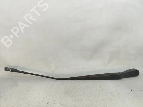 front-windshield-wiper-arm-mercedes-benz-cla-shooting-brake-x118-2019-34213424 main image
