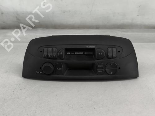 Used Radio Radio FIAT PUNTO (188_) 1.2 16V 80 (188.233, .235, .253, .255, .333, .353, .639,... (80 hp) 34248371 34248371