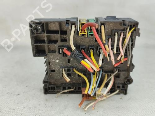 fuse-box-peugeot-607-9d-9u-2000-34225787 main image
