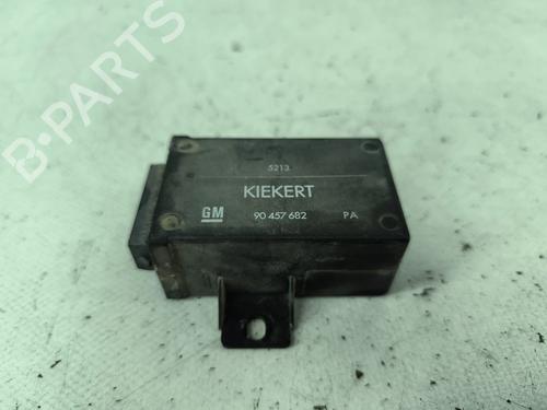 Used Comfort control module Comfort control module OPEL CORSA B (S93) 1.2 i (F08, F68, M68) (45 hp) 34215404 34215404
