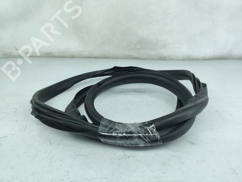 Gummiliste Gummiliste VOLVO V60 I (155) 1.6 DRIVe (114 hp) 34253027 34253027