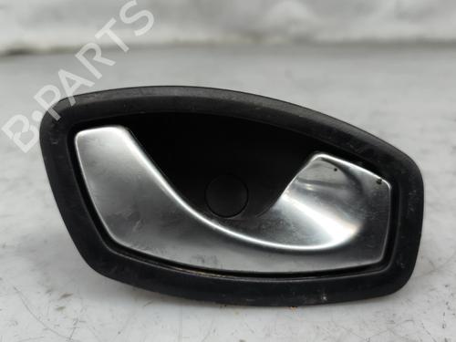 Venstre bagtil invendig håndtag Venstre bagtil invendig håndtag RENAULT CLIO IV (BH_) 0.9 TCe 90 (BHNF, BHMA, BHMH, BHJK, BHJR) (90 hp) 33796960 33796960