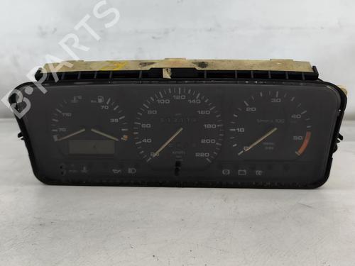 Used Instrument cluster Instrument cluster VW PASSAT B3/B4 (3A2, 35I) 1.6 TD (80 hp) 34379228 34379228