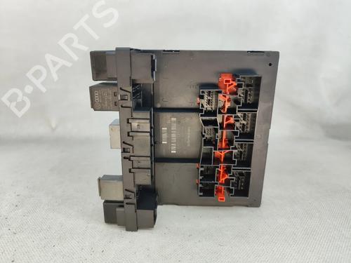 Used Fuse box Fuse box SKODA OCTAVIA II (1Z3) 1.9 TDI (105 hp) 34383897 34383897