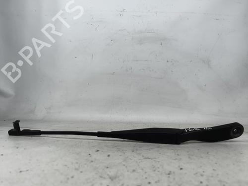 Used Front windshield wiper arm Front windshield wiper arm 34507813 34507813
