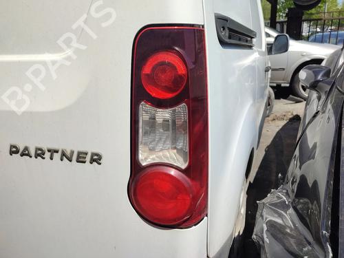 right-taillight-peugeot-partner-box-bodympv-2008-34556579 main image