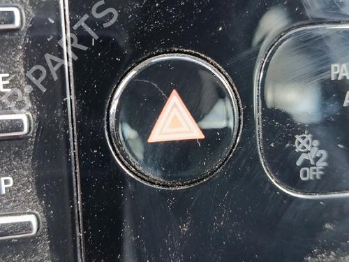 Used Warning switch Warning switch TOYOTA AYGO X (_B7_) 1.0 VVT-i (KGB70) (72 hp) 34607579 34607579
