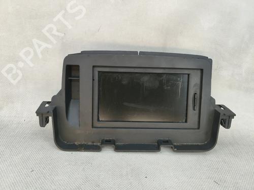 display-monitor-renault-megane-iii-hatchback-bz01_-b3_-2008-34692490 main image