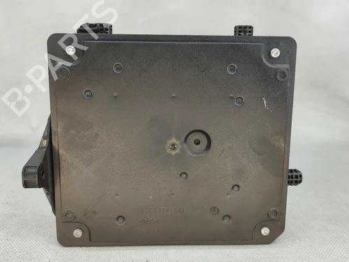 Fuse box RENAULT MEGANE III Hatchback (BZ0/1_, B3_) 1.5 dCi (BZ09, BZ0D, BZ1W, BZ29, BZ14) | BP34692491E1 - Image 2