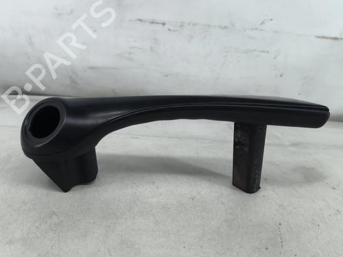 Used Front left interior door handle Front left interior door handle 30175845 30175845