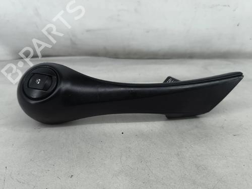 front-right-interior-door-handle-renault-megane-ii-estate-km01_-2003-2004-2005-2006-2007-2008-2009-2010-2011-2012-30175846 main image