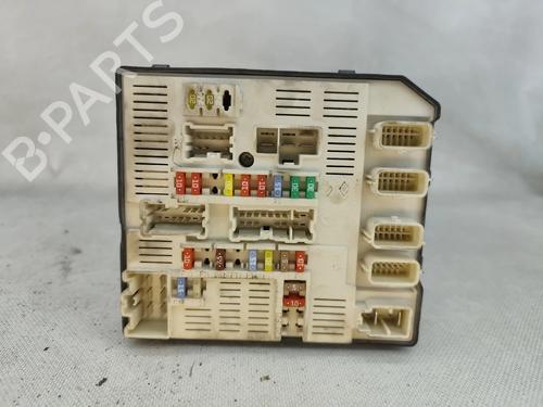 Used Fuse box Fuse box RENAULT LAGUNA III (BT0/1) 2.0 dCi (BT01, BT08, BT09, BT0E, BT0K, BT12, BT1C, BT1D,... (150 hp) 34717157 34717157