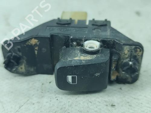 Used Right rear window switch Right rear window switch 34172656 34172656
