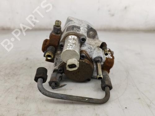 injection-pump-toyota-corolla-_e12_-2001-2002-2003-2004-2005-2006-2007-2008-34736835 main image