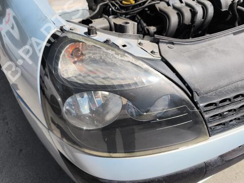 Used Right headlight Right headlight RENAULT CLIO II (BB_, CB_) 1.2 16V (BB05, BB0W, BB11, BB27, BB2T, BB2U, BB2V, CB05,... (75 hp) 35738928 35738928