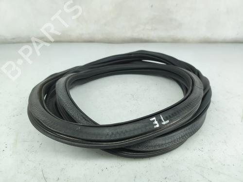 rubber-door-seal-vw-t-roc-a11-d11-2017-35738951 main image