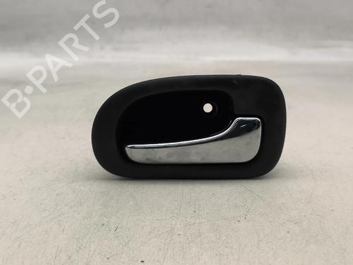 Venstre fortil invendig håndtag Venstre fortil invendig håndtag HONDA CIVIC VI Fastback (MA, MB) 1.4 i (MA8, MB2) (90 hp) 35776451 35776451