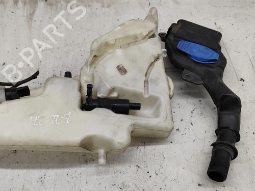 windscreen-washer-tank-audi-a4-b8-avant-8k5-2007-2008-2009-2010-2011-2012-2013-2014-2015-2016-2017-35777099 main image