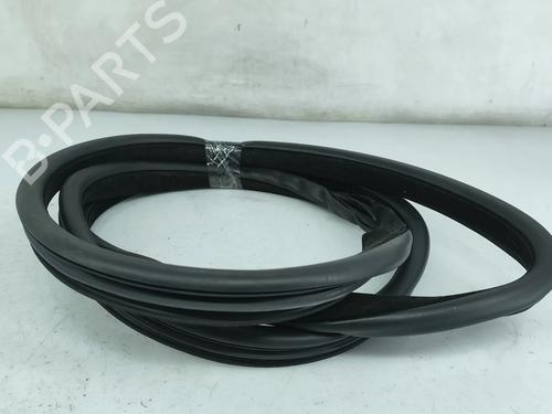 Goma contorno puerta Goma contorno puerta LAND ROVER RANGE ROVER EVOQUE (L538) 2.0 4x4 (241 hp) 35776383 35776383