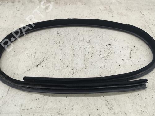 Used Rubber door seal Rubber door seal MERCEDES-BENZ E-CLASS Coupe (C207) E 350 CDI (207.322) (231 hp) 35795157 35795157
