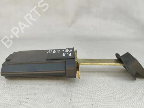 Used Hinge/Door check strap Hinge/Door check strap MERCEDES-BENZ C-CLASS (W202) C 180 (202.018) (122 hp) 35814446 35814446